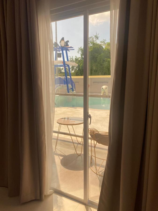 Apaleng J&V Hotel And Resort מראה חיצוני תמונה