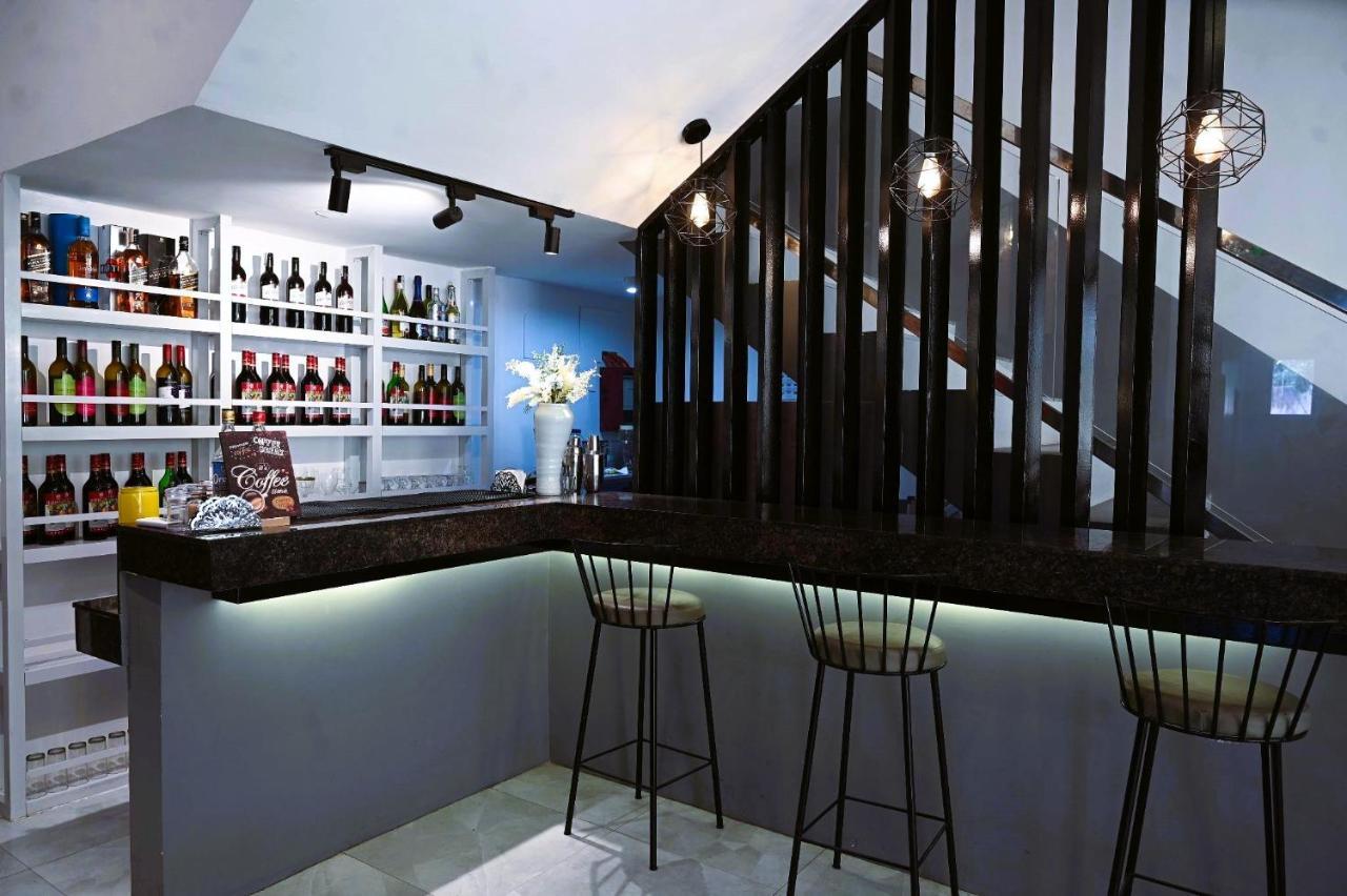 Apaleng J&V Hotel And Resort מראה חיצוני תמונה
