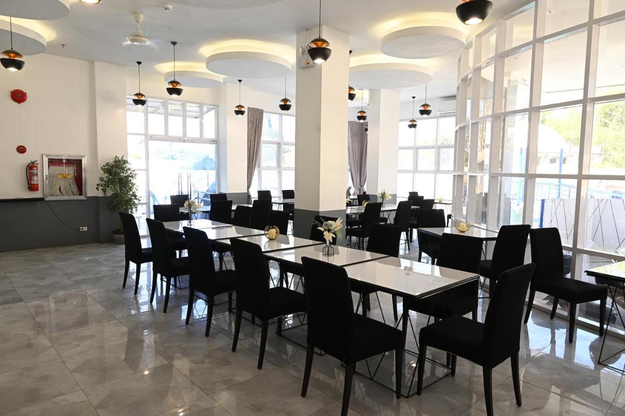 Apaleng J&V Hotel And Resort מראה חיצוני תמונה