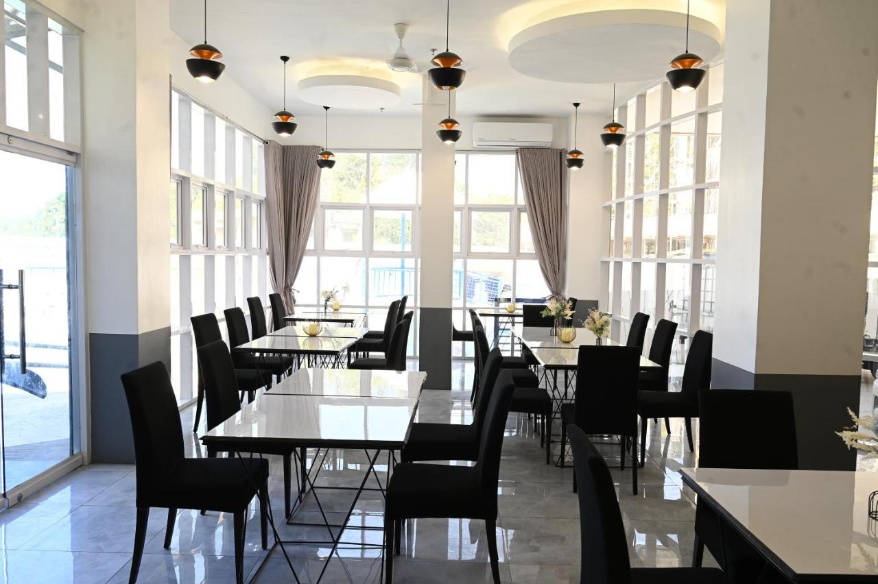 Apaleng J&V Hotel And Resort מראה חיצוני תמונה