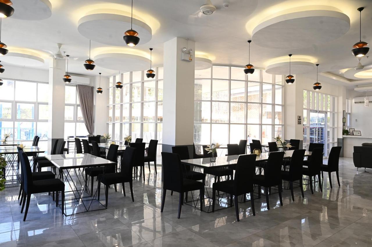 Apaleng J&V Hotel And Resort מראה חיצוני תמונה